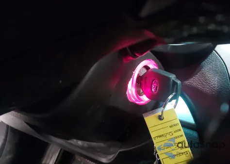 2013 Subaru Outback 2.5I Premium z USA, uszkodzony, nr VIN 4S4BRCCC9D3240895